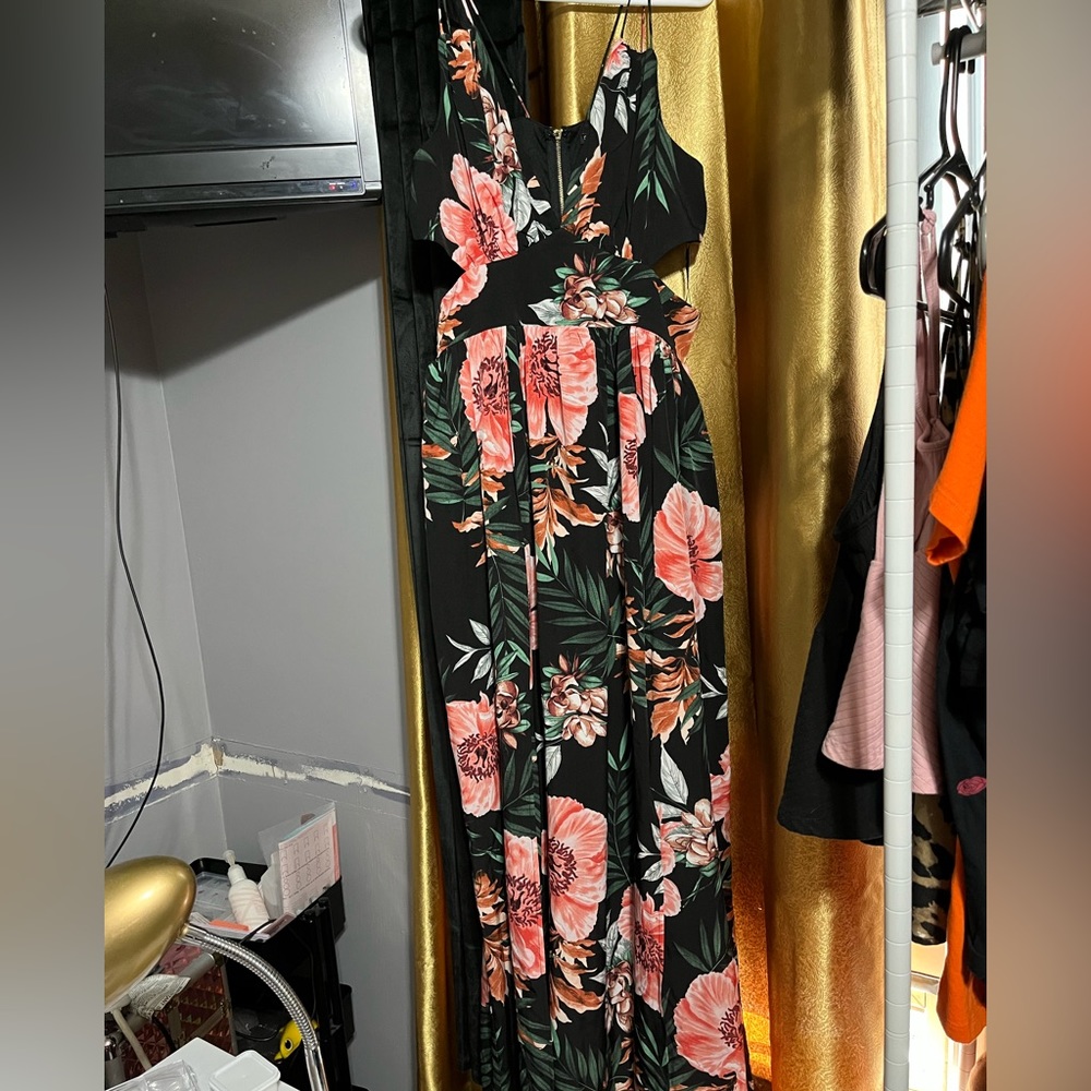 Black floral print maxi dress